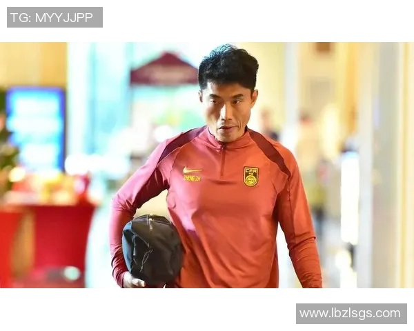 足球明星郑智的精彩瞬间与职业生涯回顾照片集锦